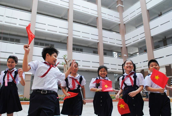 TP Hồ Chí Minh: Tuyển đủ giáo viên và đảm bảo đủ chỗ học cho năm học mới